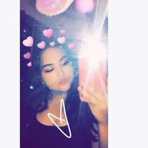 Meet your Posher, Beatriz